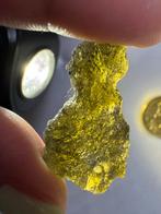 Moldaviet 3.49g - Zeldzame Tektiet, Verzamelen, Mineralen en Fossielen, Ophalen of Verzenden, Mineraal