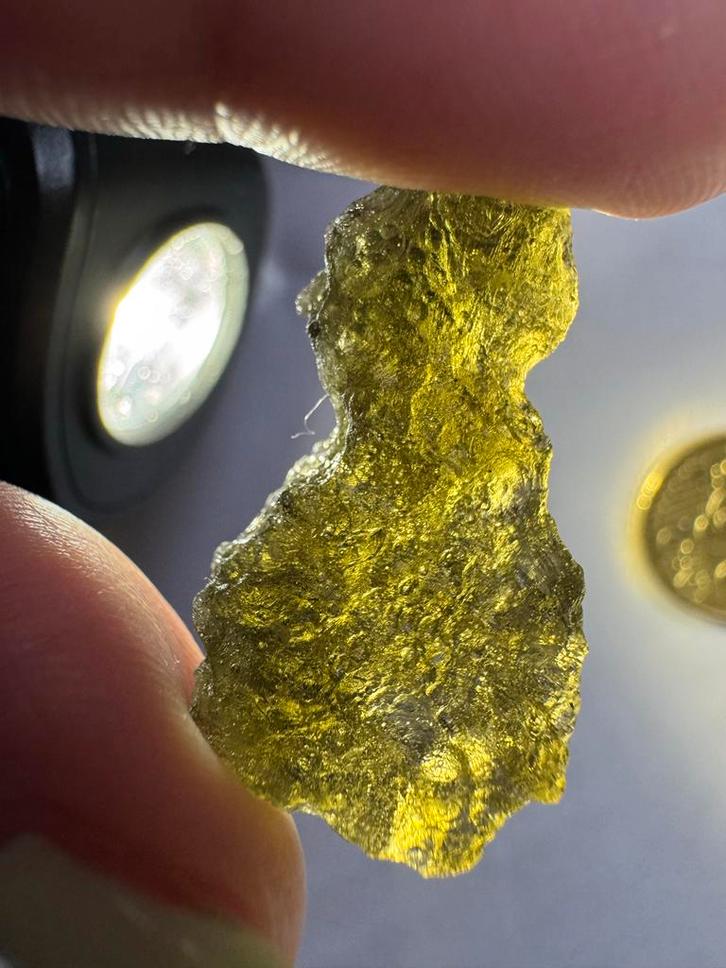 Moldaviet 3.49g - Zeldzame Tektiet, Verzamelen, Mineralen en Fossielen, Mineraal, Ophalen of Verzenden