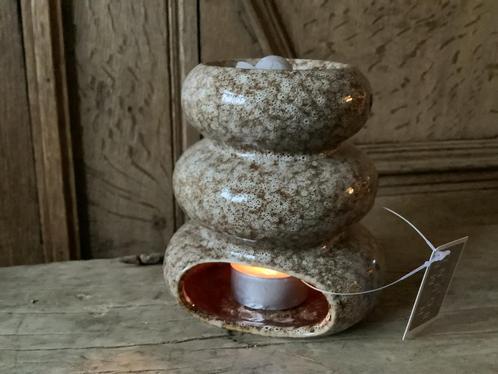 Nieuw wax melt brander gestapelde stenen, Huis en Inrichting, Woonaccessoires | Kandelaars en Kaarsen, Nieuw, Ophalen of Verzenden