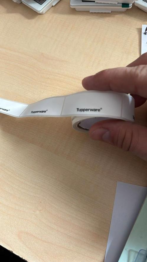 Tupperware rolletje á 100 etiketten nieuw,, Huis en Inrichting, Keuken | Tupperware, Nieuw, Overige typen, Ophalen of Verzenden