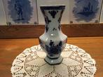 Delfts blauw vaasje, Antiek en Kunst, Antiek | Vazen, Ophalen of Verzenden