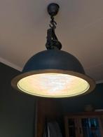 Industriële lamp, Ophalen