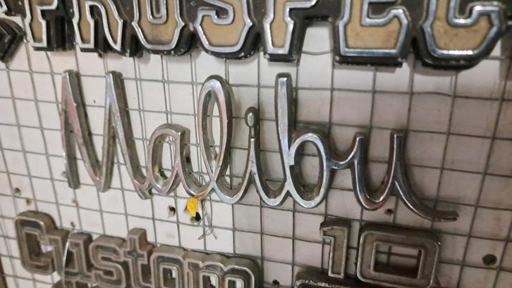 Chevrolet Malibu Emblemen, Auto diversen, Autostickers, Ophalen of Verzenden