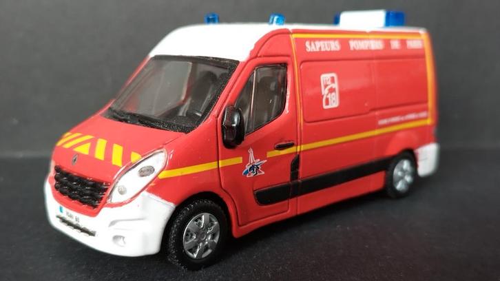 Renault Master Ambulance Sapeur Pompiers 1:43 Bburago Pol, Hobby en Vrije tijd, Modelauto's | 1:50, Zo goed als nieuw, Bus of Vrachtwagen