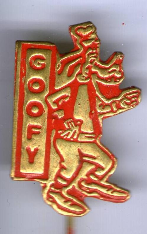 GOOFY rood op koper stripfiguurtje speldje ( R_162 ), Verzamelen, Speldjes, Pins en Buttons, Nieuw, Speldje of Pin, Figuurtje