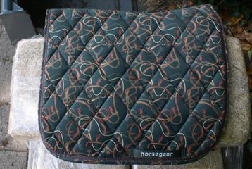 Horsegear dressuur dekje beschikbaar voor biedingen