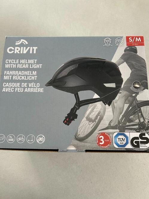 2 fietshelmen,  wit & zwart, maat S/M (nieuw in doos), Fietsen en Brommers, Fietsaccessoires | Fietshelmen, Nieuw, Heer of Dame