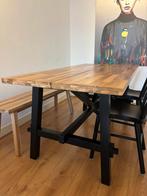 IKEA Skogsta eettafel – acacia/zwart (160x81 cm), Huis en Inrichting, Ophalen, Zo goed als nieuw