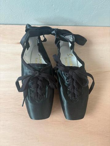 Zwarte veter ballet spitzen NIEUW! Maat 35/36 beschikbaar voor biedingen