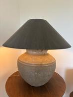 Stoere, landelijke kruiklamp, Huis en Inrichting, Lampen | Tafellampen, Overige materialen, Ophalen of Verzenden, Minder dan 50 cm