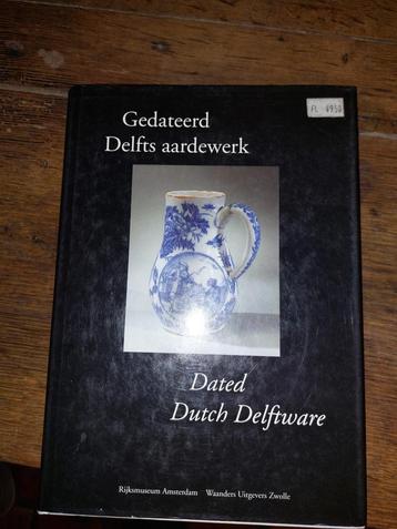 gedateerd Delfts aardewerk, nieuwstaat beschikbaar voor biedingen