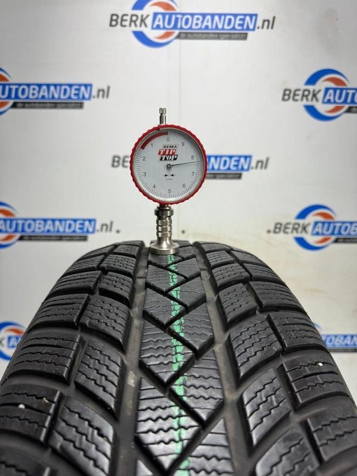 2x Vredestein Wintrac Pro 215/65 R17 99V 215/65/17 2156517 (, Auto-onderdelen, Banden en Velgen, Band(en), Winterbanden, 17 inch