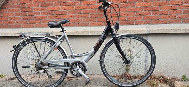 Nette KTM Avento damesfiets
lichtgewicht fiets, Fietsen en Brommers, Fietsen | Dames | Sportfietsen en Toerfietsen, Zo goed als nieuw