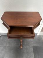 Haltafeltje met spiegel, Ophalen