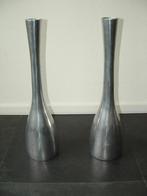 Massieve zilverkleurige metalen vazen 60 cm, Overige materialen, Overige kleuren, 50 tot 75 cm, Ophalen of Verzenden