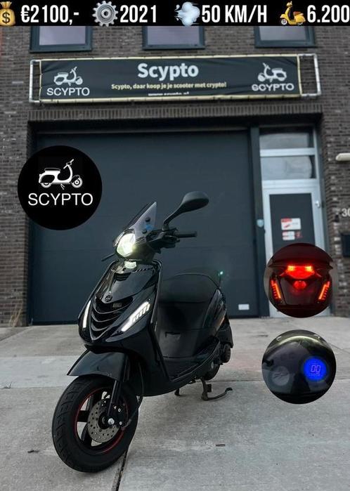 Piaggio Zip | 2021 | 1e eigenaar | Digi teller | Full optie, Fietsen en Brommers, Scooters | Piaggio, Zo goed als nieuw, Zip, Maximaal 45 km/u