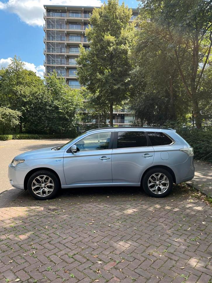 Mitsubishi Outlander 2.0 Dohc Mivec Phev 203pk 4WD CVT 5P, Auto's, Mitsubishi, Particulier, Outlander, 4x4, ABS, Achteruitrijcamera