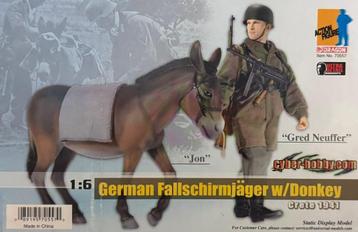 Dragon 1/6 Gred Neuffer Fallschirmjäger & ezel (Cyber-Hobby) beschikbaar voor biedingen