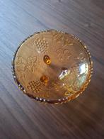 Vintage Amberkleurige Glazen Schaal met Druivenmotief, Antiek en Kunst, Antiek | Glas en Kristal, Ophalen of Verzenden