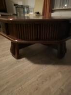 Antieke Salontafel met Schuifdeurtjes, Huis en Inrichting, Tafels | Salontafels, Ophalen, Gebruikt, 50 tot 100 cm, Overige vormen