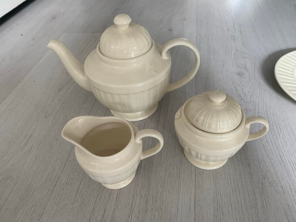 Queens Garden Servies - Theepot, Suikerpot, Melkkan, Huis en Inrichting, Keuken | Servies, Zo goed als nieuw, Overige typen, Effen