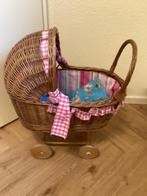 Rieten of rotan poppenwagen, Kinderen en Baby's, Speelgoed | Poppen, Ophalen, Zo goed als nieuw, Babypop