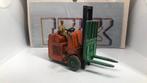 2 heftruck Dinky toys 1/43 ongeveer VAVB used, Ophalen of Verzenden, Gebruikt, Tractor of Landbouw, Dinky Toys