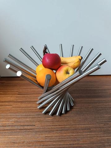 Mooie fruitschaal  beschikbaar voor biedingen