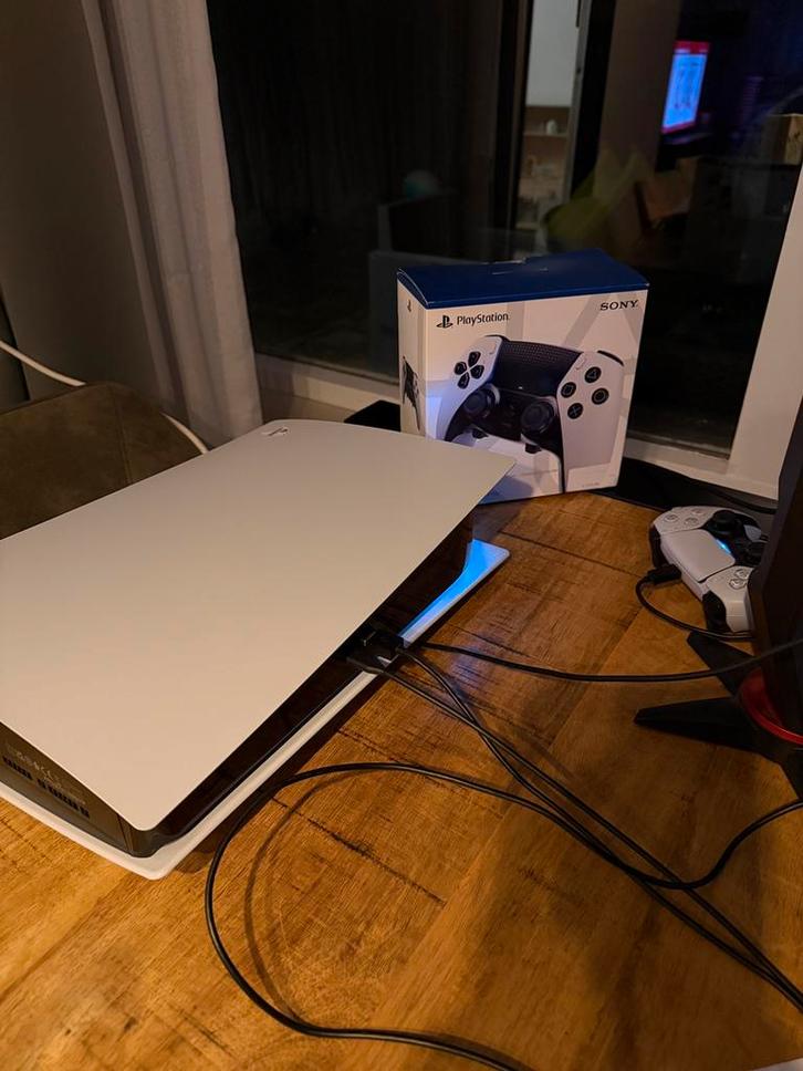 PS5 Digital + Dualsense Edge Controller, Spelcomputers en Games, Spelcomputers | Sony PlayStation 5, Gebruikt, Playstation 5 Digital