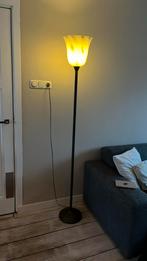 Staande lamp met porseleine kap, Huis en Inrichting, Lampen | Vloerlampen, Ophalen, Zo goed als nieuw, 150 tot 200 cm
