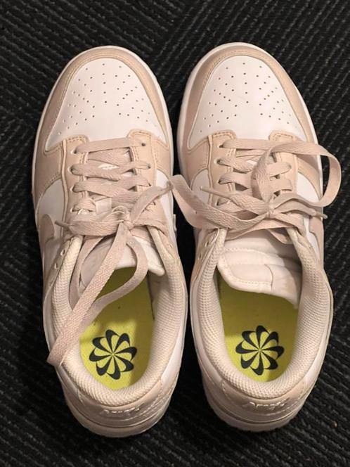 Nike sneakers , white beige, 38,5, Kleding | Dames, Schoenen, Zo goed als nieuw, Sneakers of Gympen, Beige, Ophalen of Verzenden