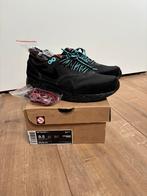 Nike air Maxim 1+ PARRA, Kleding | Heren, Schoenen, Overige kleuren, Nike, Ophalen of Verzenden, Sneakers of Gympen