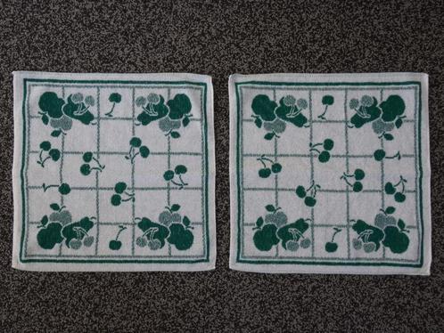 2 ongebruikte vintage keukenhanddoeken, appels peren kersen, Huis en Inrichting, Keuken | Textiel, Nieuw, Ophalen of Verzenden
