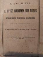 De nuttige handwerken voor meisjes 1911., Ophalen of Verzenden, Gelezen, Borduren en Naaien