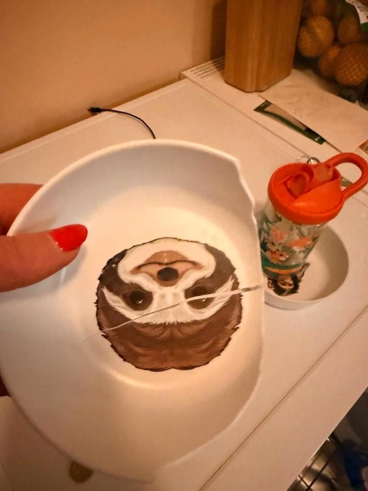 gezocht: Luiaard eetbakje van Dierenpark Amersfoort, Kinderen en Baby's, Speelgoed | Knuffels en Pluche, Zo goed als nieuw, Overige typen