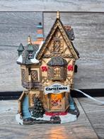 Lemax christmas shop met verlichting kerstdorp kersthuisjes, Diversen, Kerst, Ophalen of Verzenden, Zo goed als nieuw