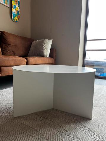 HAY matt witte ronde salontafel beschikbaar voor biedingen
