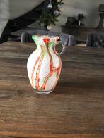 Decoratieve glazen vaas met handvat, Antiek en Kunst, Ophalen of Verzenden