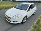 Fiat Bravo 1.6 JTD 88KW 5DR automaat 2009 Wit apk 05-2026, Auto's, Euro 5, Stof, 4 cilinders, Wit