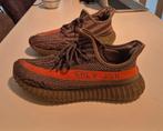 Yeezy 350 V2 'Beluga' maat 45, Kleding | Heren, Schoenen, Ophalen of Verzenden, Gedragen, Overige kleuren