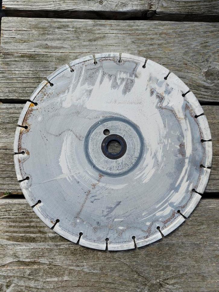 CARAT Diamantzaagblad Ø350x25,4 - Universeel 9mm, Doe-het-zelf en Verbouw, Gereedschap | Zaagmachines, Gebruikt, Cirkelzaag, 1200 watt of meer