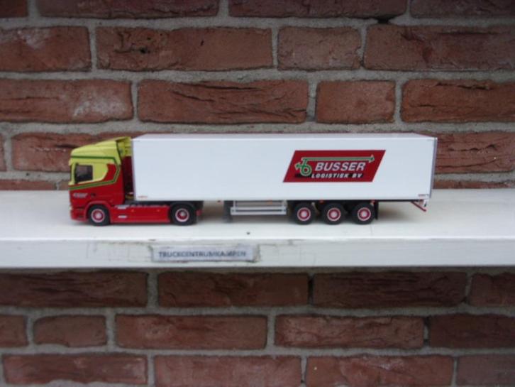 WSI  Scania  R  Highline  van  Busser  Logistiek  B.V., Hobby en Vrije tijd, Modelauto's | 1:50, Nieuw, Bus of Vrachtwagen, Wsi