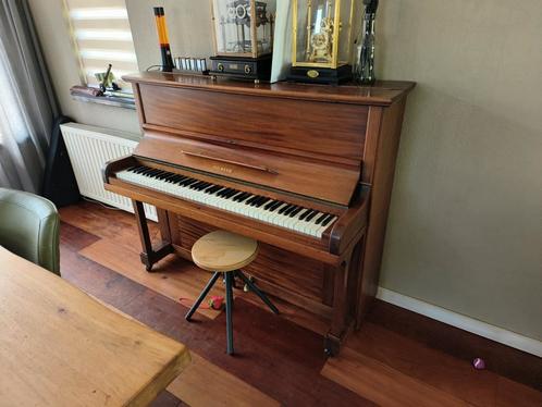 Piano goed!!!! Holman. Recent gestemd. 100% in orde, Muziek en Instrumenten, Piano's, Zo goed als nieuw, Bruin, Ophalen of Verzenden