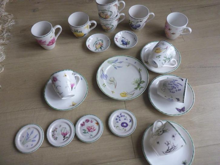 Diverse serviesdelen janneke brinkman, seasons, bloemen enz, Huis en Inrichting, Keuken | Servies, Zo goed als nieuw, Overige typen