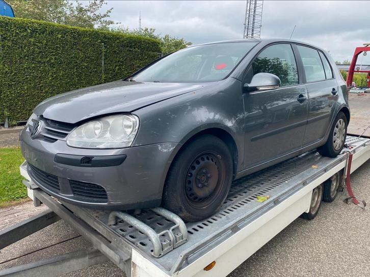 Vw golf 5 alleen voor onderdelen, Auto-onderdelen, Carrosserie en Plaatwerk, Ophalen of Verzenden