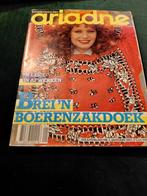 Ariadne januari 1983, brei een boerenzakdoektrui, Hobby en Vrije tijd, Breien en Haken, Ophalen of Verzenden