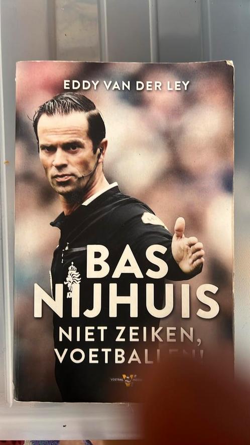 Eddy van der Ley - Bas Nijhuis, Boeken, Sportboeken, Zo goed als nieuw, Ophalen of Verzenden