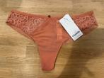 Chantelle string 38 NIEUW!! Nu €10, Ophalen of Verzenden, String