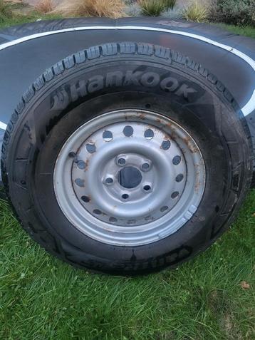 Hankook banden met velg 195 R14C - Caravan/Aanhanger beschikbaar voor biedingen