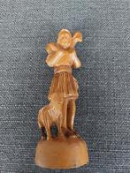 Houten beeldje van een herder met schaap, Ophalen of Verzenden